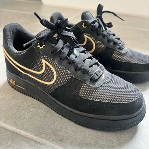 Women’s Nike shoes